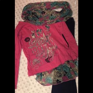 One Step Up shirt,legging,and scarf set.